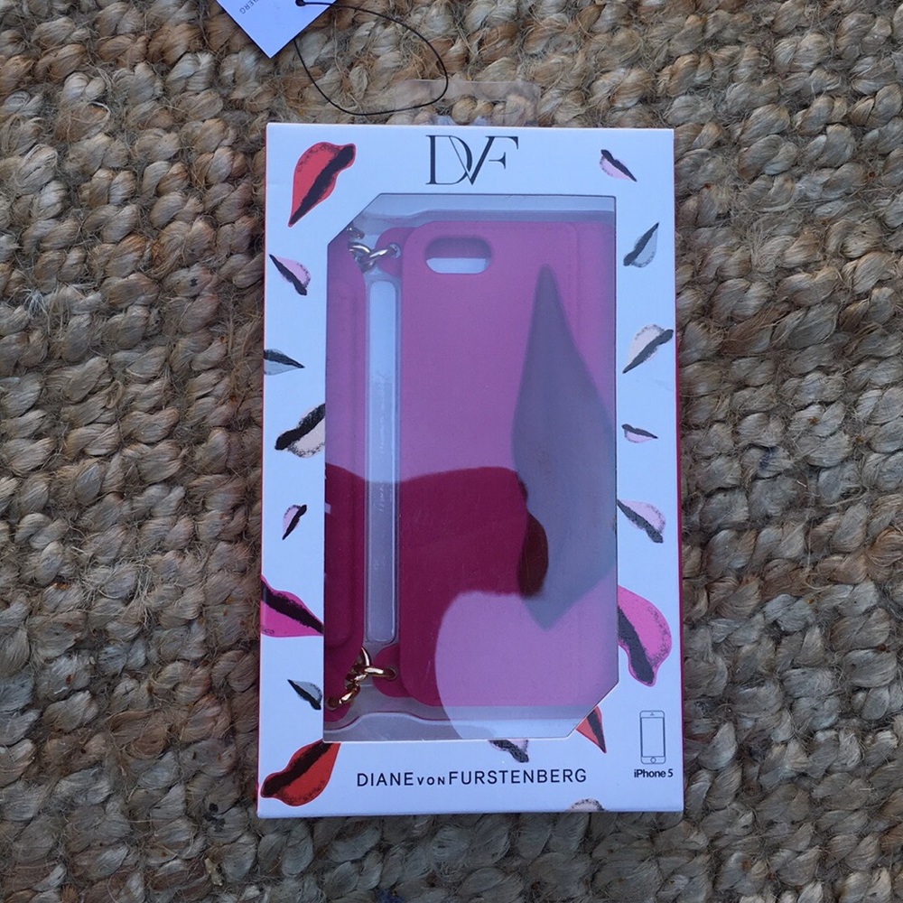 DVF phone case with handle